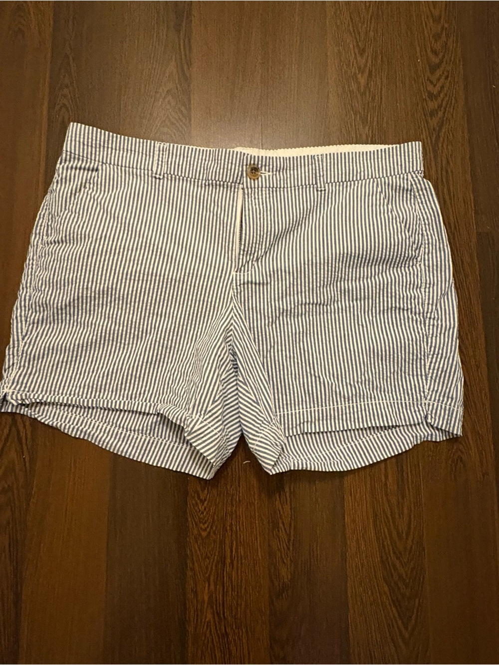 Old Navy strip shorts size 14 (CartC-121)